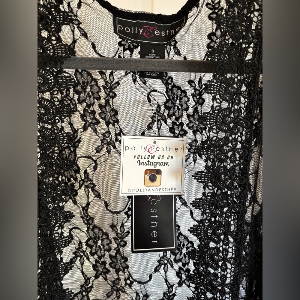 NWT Polly & Esther Black Lace Sleeveless Maxi Duster / Cover up in Size Medium - Picture 7 of 7